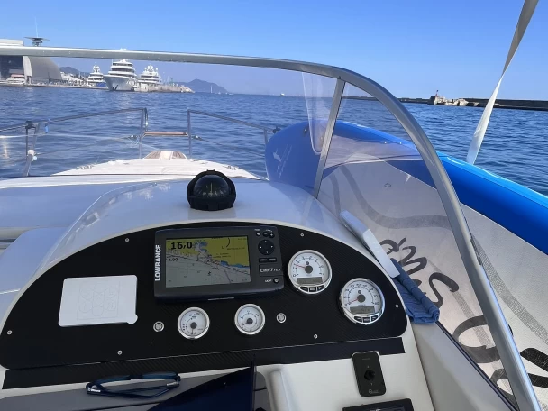 Vermietung Motorboot Capelli mit Führerschein