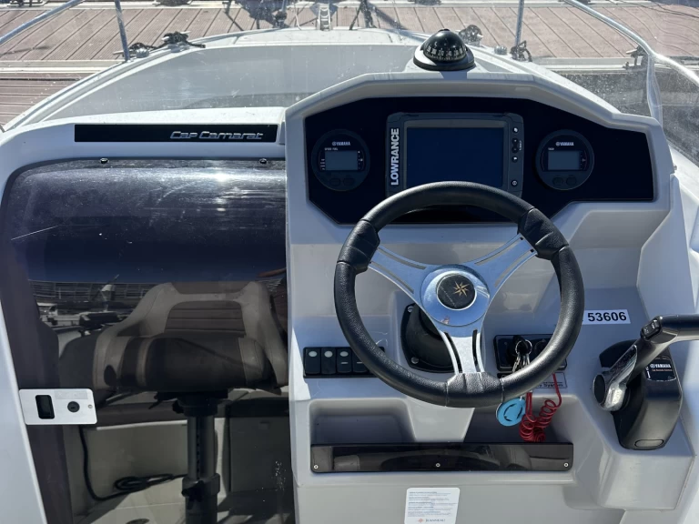 Jeanneau Cap Camarat 6.5 CC Serie 2 mieten Le Havre