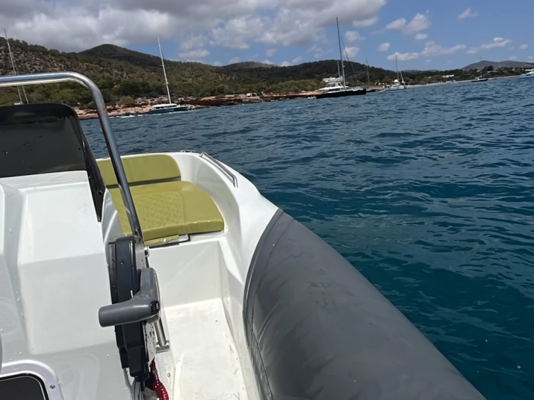 Vermietung Motorboot Zar mit Führerschein