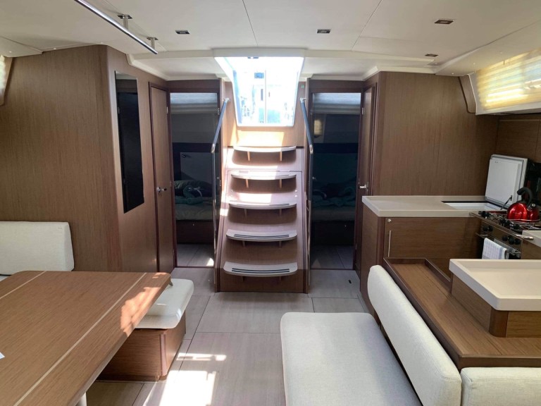 YachtCharter in Paros (Insel) - Bénéteau Oceanis 51.1 auf SamBoat
