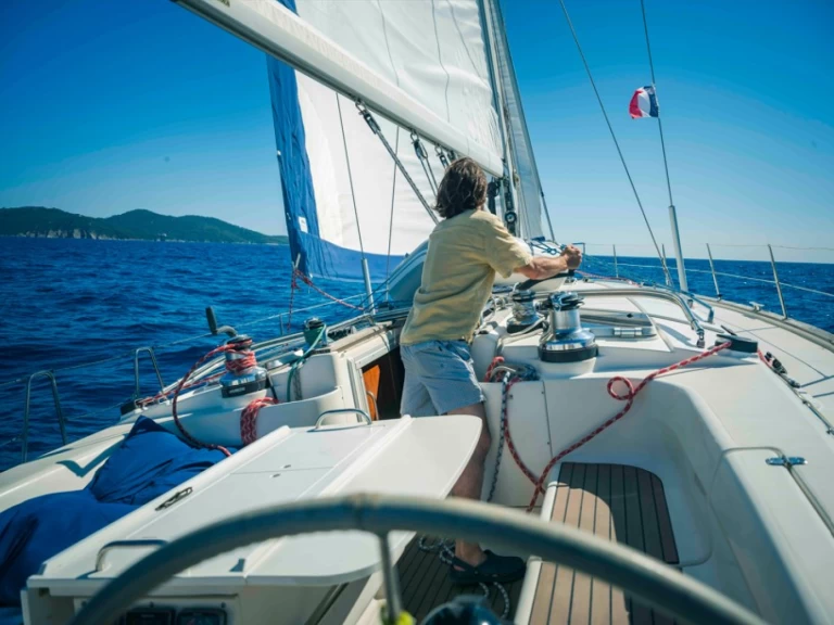 YachtCharter in Cavalaire-sur-Mer - Bavaria Bavaria 50 auf SamBoat