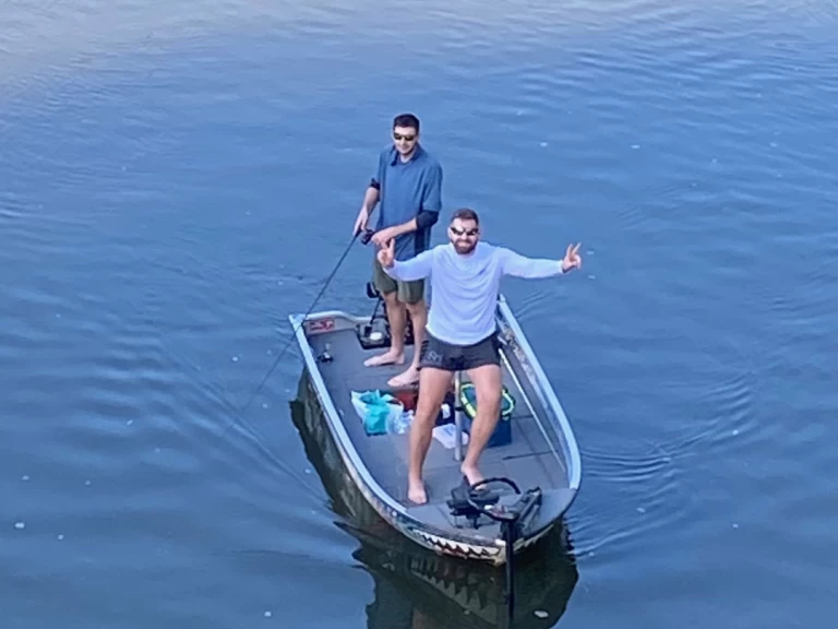 Motorboot mit oder ohne Skipper linder mieten in Cénevières