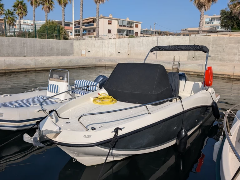 Boot mieten Six-Fours-les-Plages günstig Quicksilver 605 Sundeck