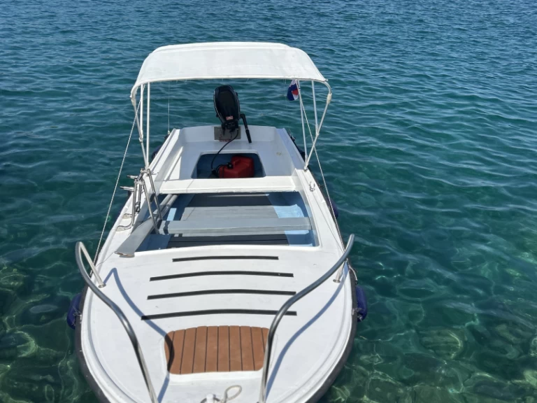 Ein Pasara Pasara 4.6 mieten in Rogoznica