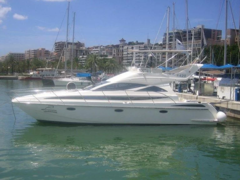Motorboot mit oder ohne Skipper STEALTH yachts mieten in Palma de Mallorca