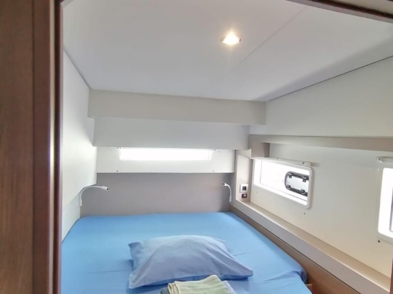 Ein Bali Catamarans Bali 4.2 mieten in Lavrion