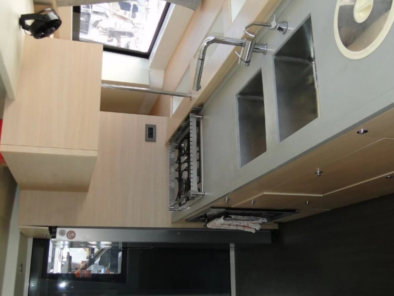 Katamaran mieten in Álimos zum besten Preis