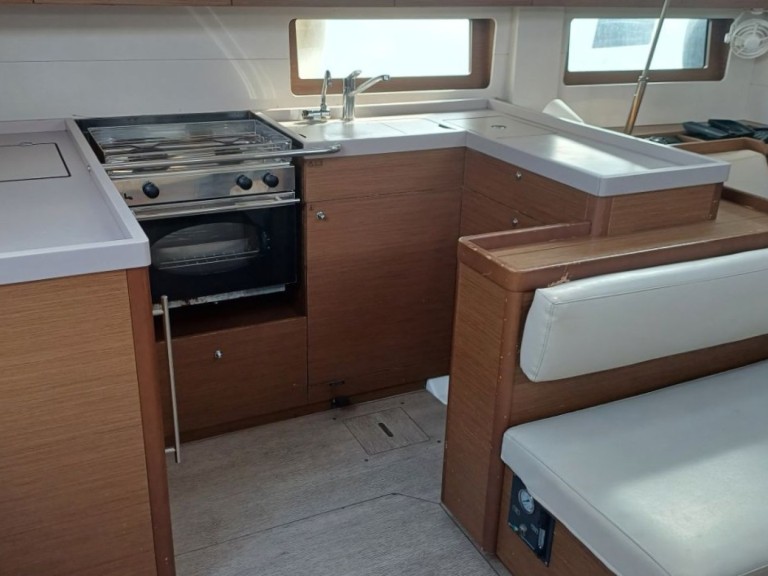 Bénéteau Oceanis 51.1 mieten Lavrion