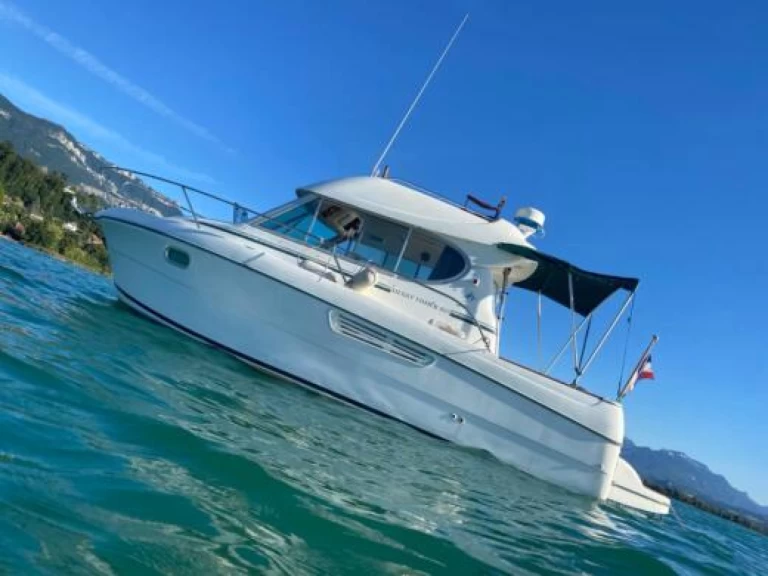 YachtCharter in Le Cap d'Agde - Jeanneau Merry Fisher 805 auf SamBoat