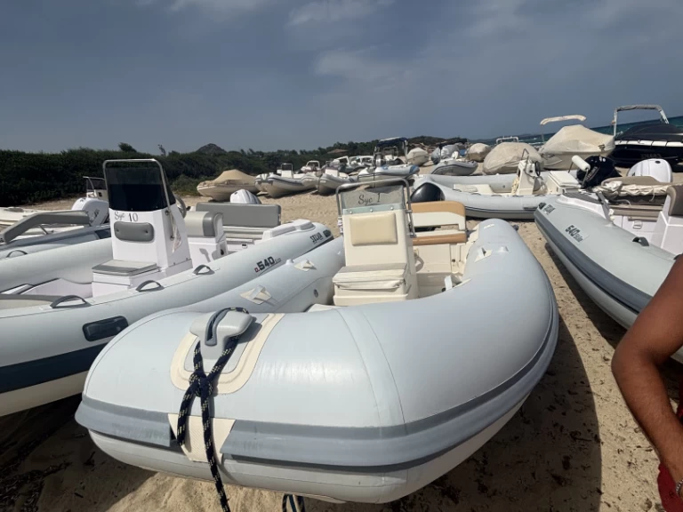Schlauchboot mieten in Cagliari zum besten Preis