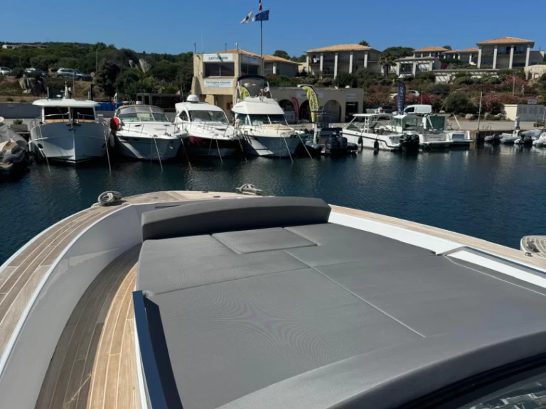 Ein Fiart SEAWALKER 43 mieten in Porto-Vecchio