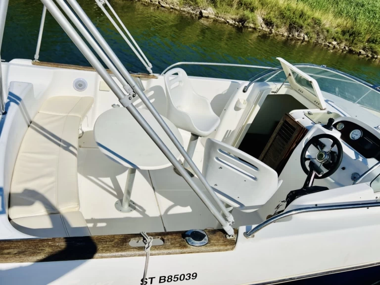 YachtCharter in Carnon-Plage - Jeanneau Cap Camarat 625 WA auf SamBoat