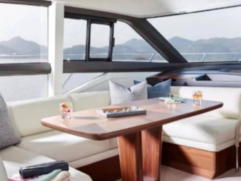 Motorboot mieten in Juan-les-Pins zum besten Preis