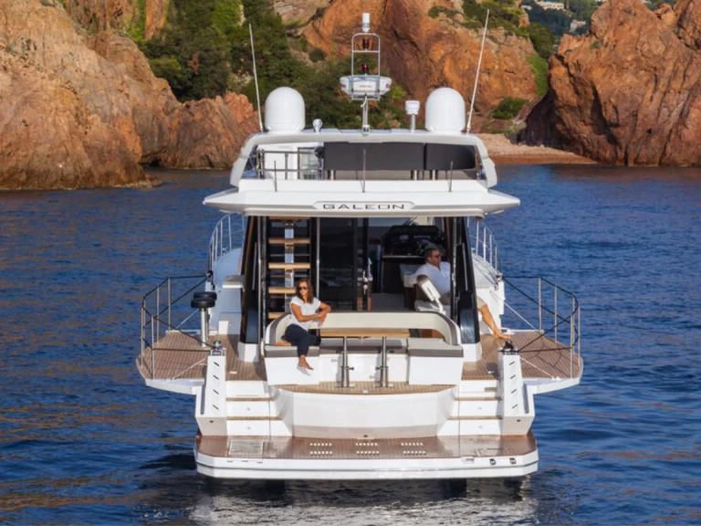 Boot mieten Saint-Tropez günstig Galeon 500 Fly
