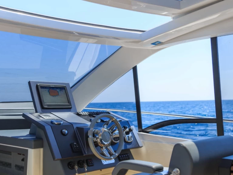 Motorboot mieten in Neapel zum besten Preis