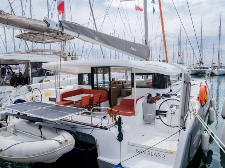 Boot mieten Álimos günstig Excess 14