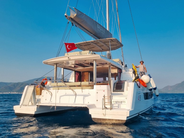 Katamaran mieten in Adaköy zum besten Preis