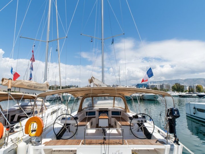 Segelboot mieten in Álimos - Dufour Dufour 530
