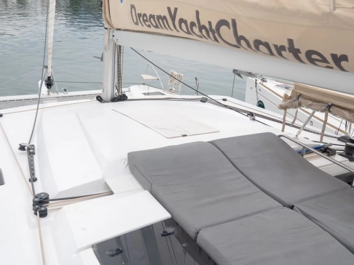 YachtCharter in Álimos - Fountaine Pajot Astrea 42 auf SamBoat