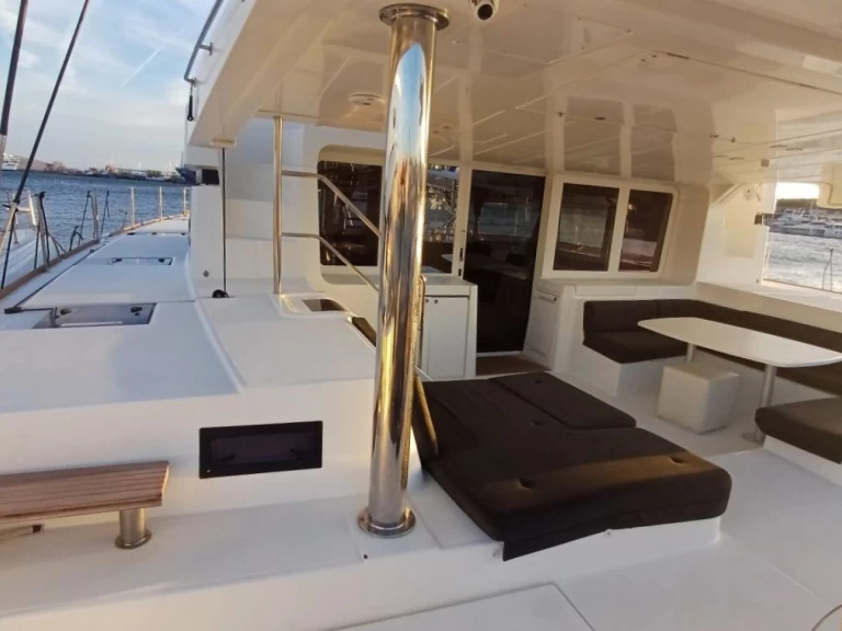 Vermietung Katamaran Lagoon mit Führerschein