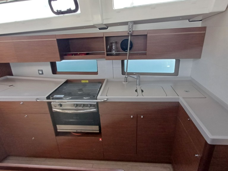 Vermietung Segelboot Bénéteau mit Führerschein