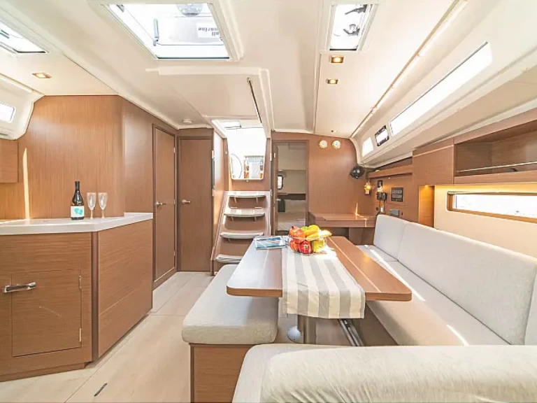 Vermietung Segelboot Bénéteau mit Führerschein