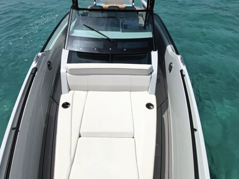 Ein Saxdor Saxdor 320 GTO mieten in Mandelieu-la-Napoule