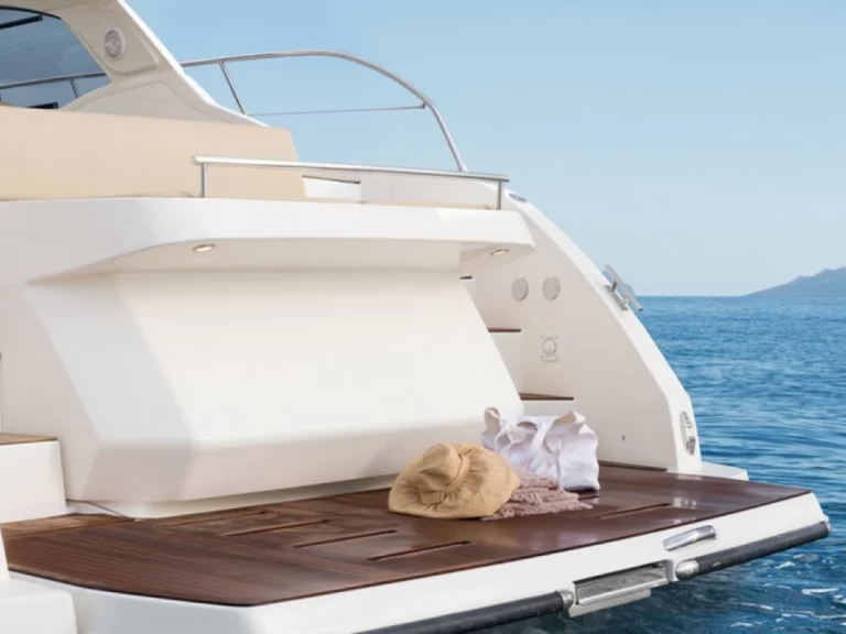 Vermietung Motorboot Azimut mit Führerschein