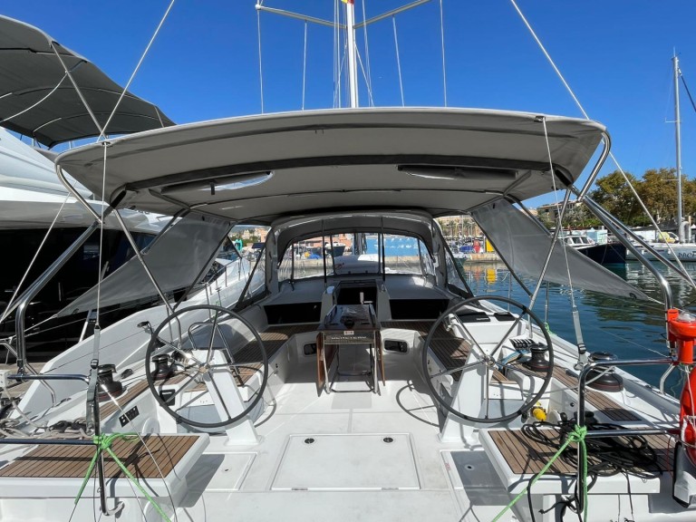Ein Bénéteau Oceanis 51.1 mieten in Santa Cruz de Tenerife