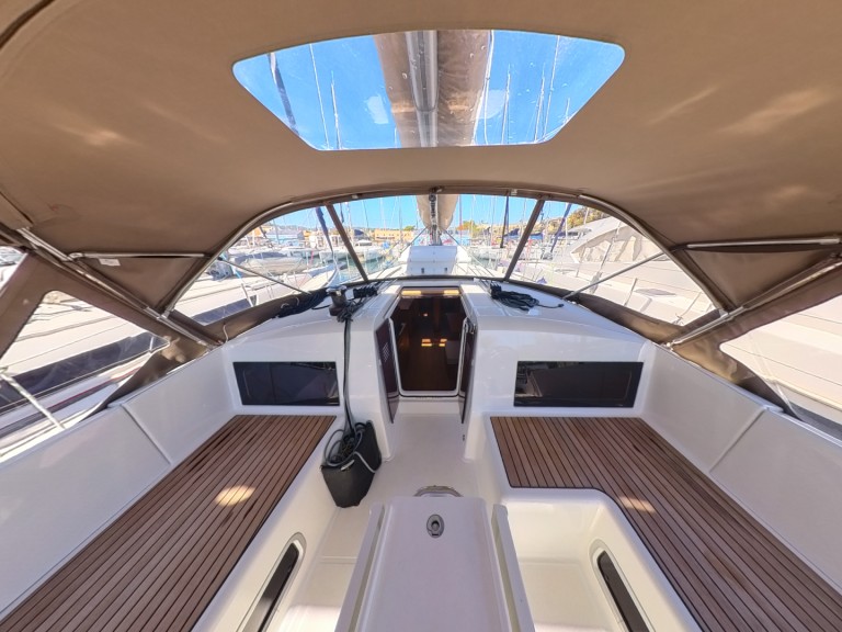 YachtCharter in Santa Cruz de Tenerife - Jeanneau Sun Odyssey 490 auf SamBoat
