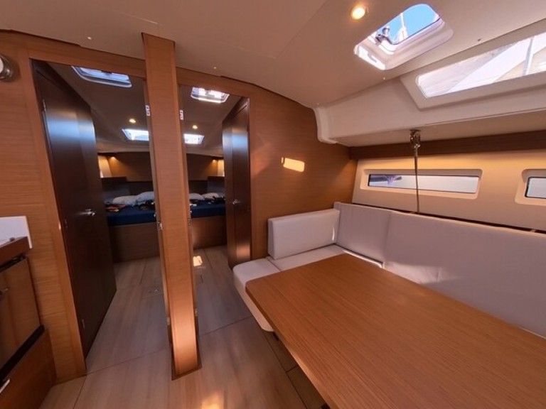 Ein Jeanneau Sun Odyssey 490 mieten in Santa Cruz de Tenerife
