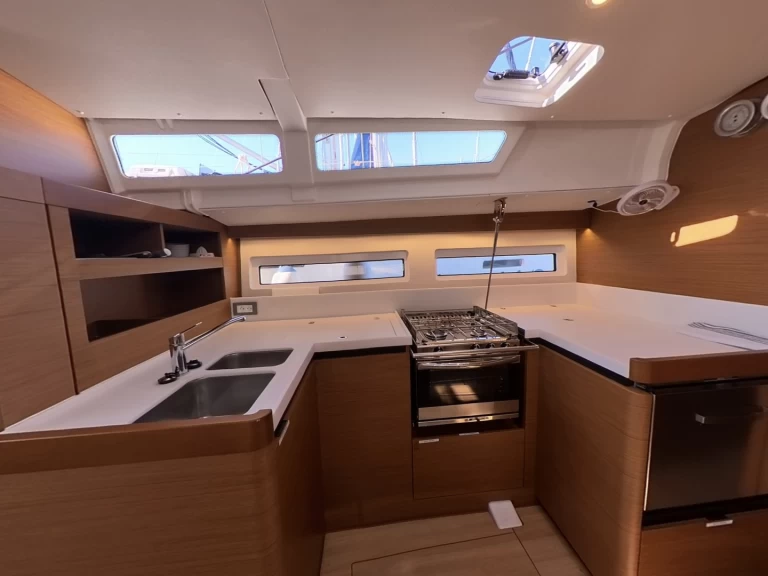 Ein Jeanneau Sun Odyssey 490 mieten in Palma de Mallorca