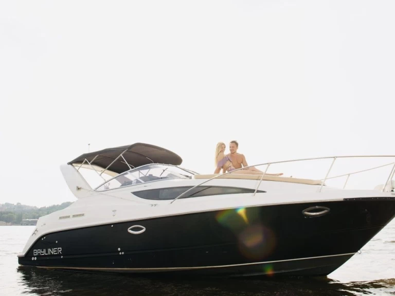 Motorboot mit oder ohne Skipper Bayliner mieten in Vieux Port de Cannes