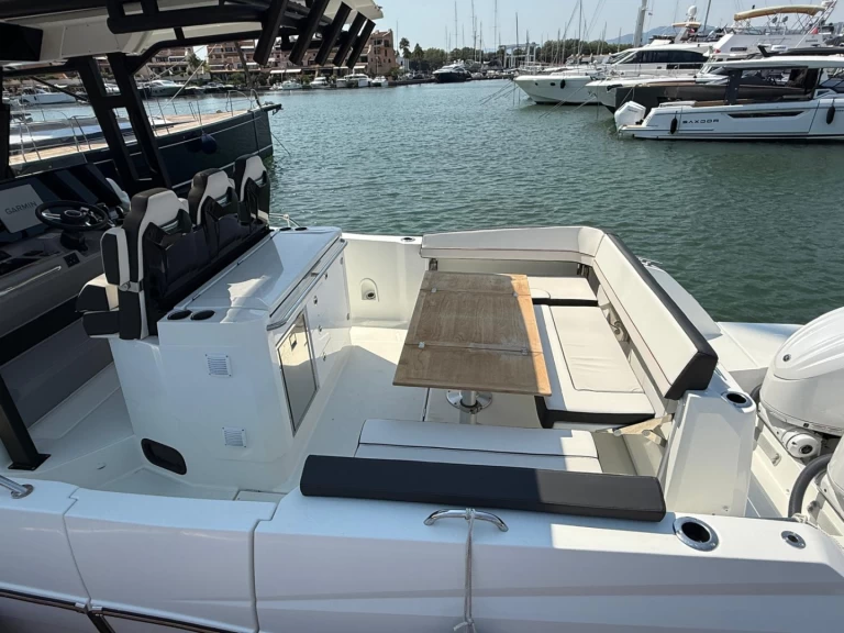 Boot mieten Cogolin günstig cap camarat 10.5 CC