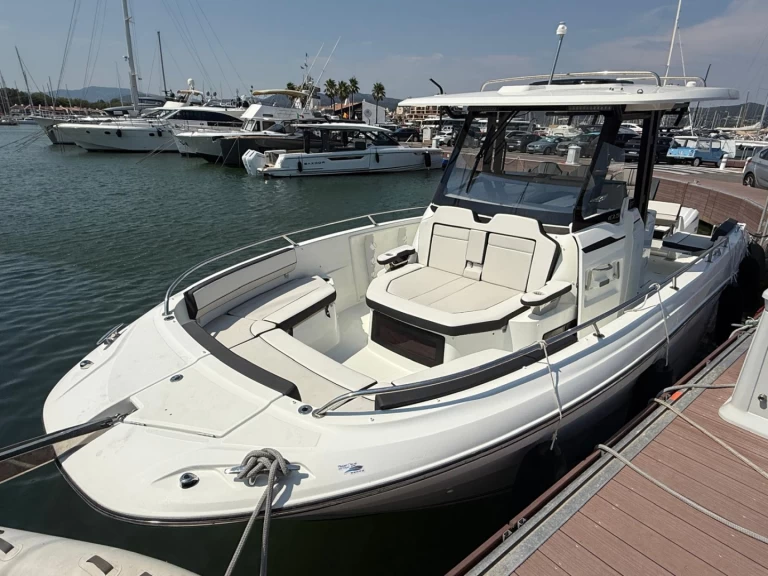 Bootsverleih Jeanneau cap camarat 10.5 CC Cogolin Samboat