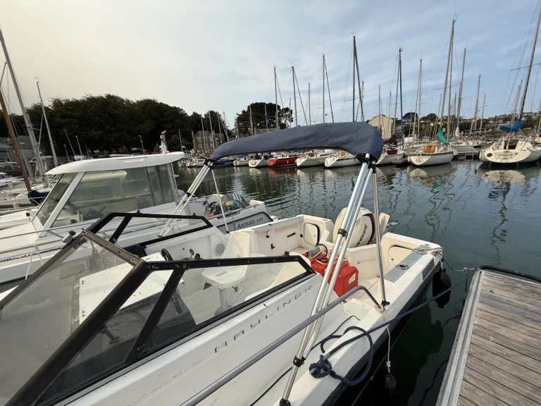 YachtCharter in Perros-Guirec - Bayliner Trophy 2002 auf SamBoat