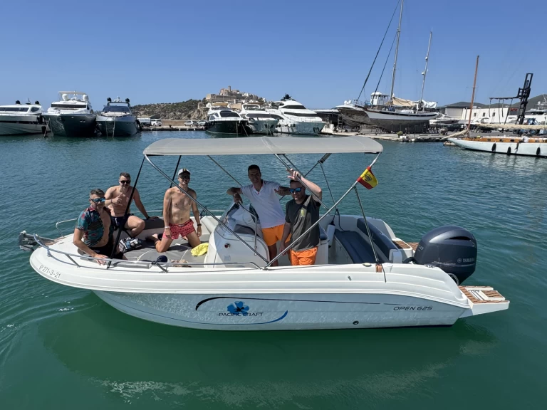 Motorboot mit oder ohne Skipper Pacific Craft mieten in Ibiza Town