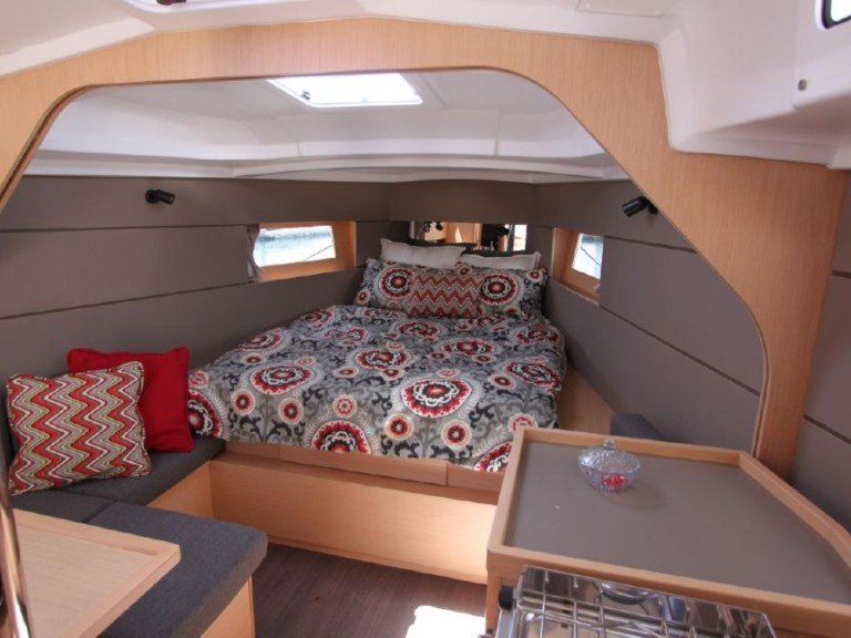Bootsverleih Bénéteau Oceanis 38 Trogir Samboat