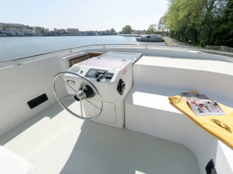 Ein Le Boat Royal Classique mieten in Trèbes