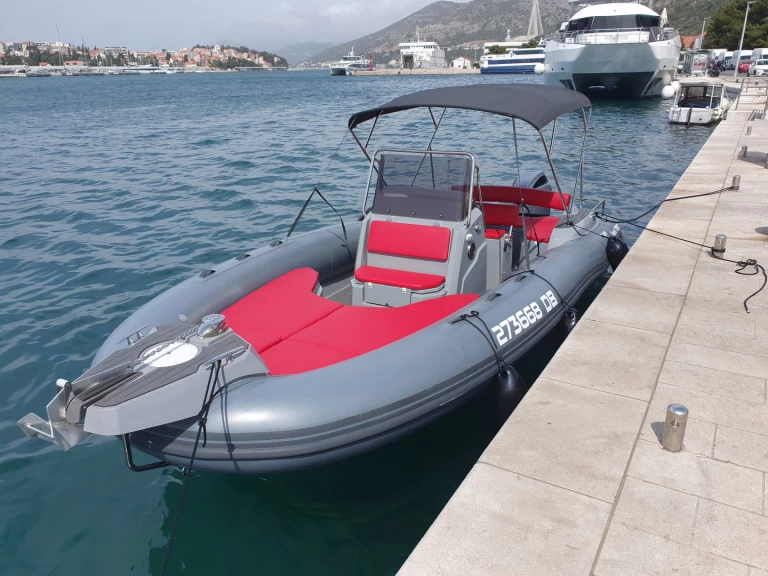 Marlin Boat 790 Pro Dynamic mieten Marina Frapa Dubrovnik