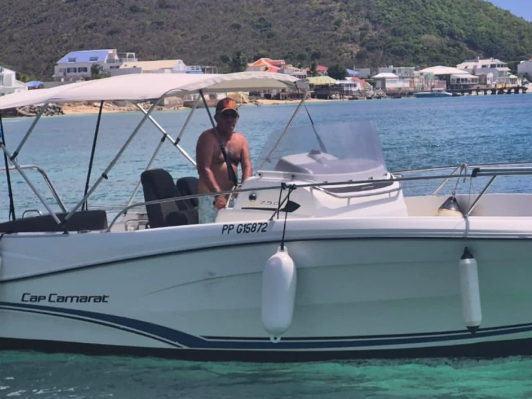 Ein Jeanneau Cap Camarat 7.5 CC Serie 2 mieten in Marigot