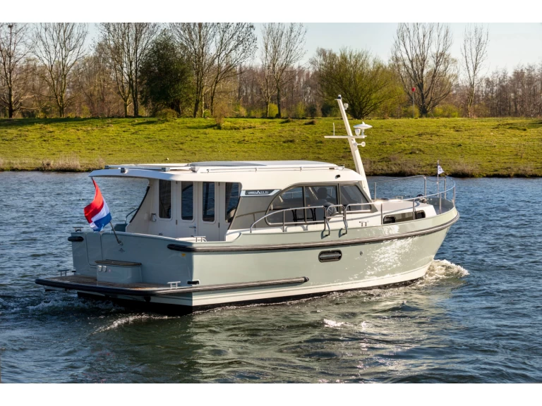Motorboot mieten in Werder (Havel) - Linssen Linssen 30 SL Sedan