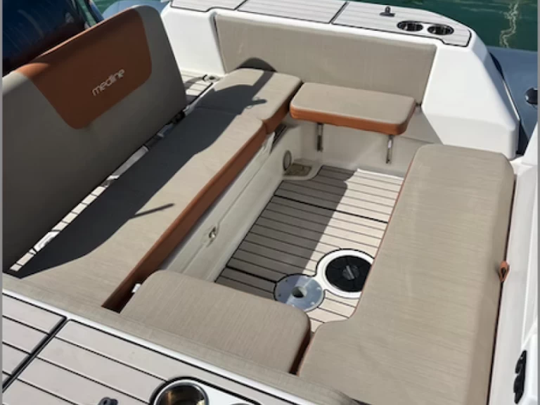 Zodiac Medline 7.5 mieten Marseille