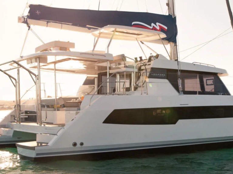Bootsverleih Leopard Leopard 42 Raiatea Samboat