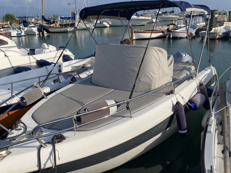 Motorboot mieten in Camogli zum besten Preis
