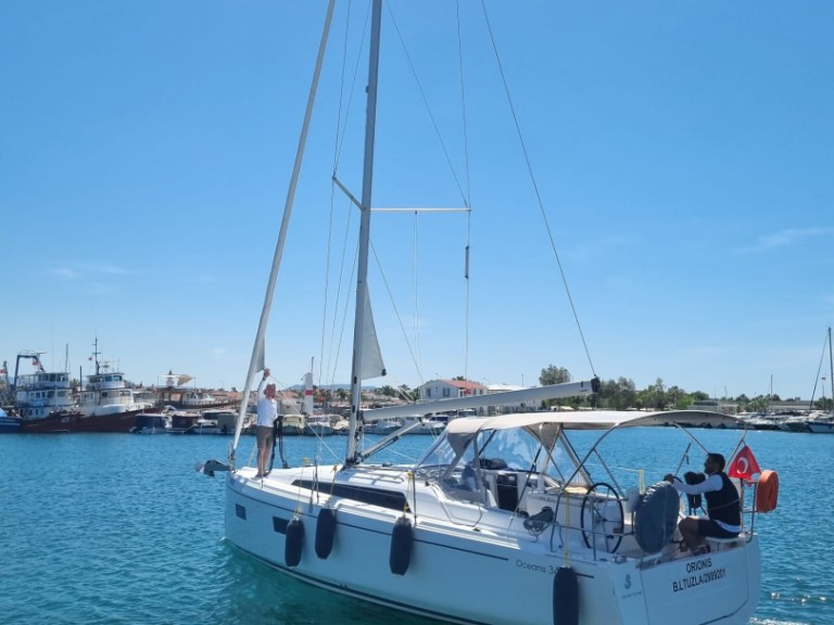Bootsverleih Bénéteau Oceanis 34.1 Orhaniye Samboat