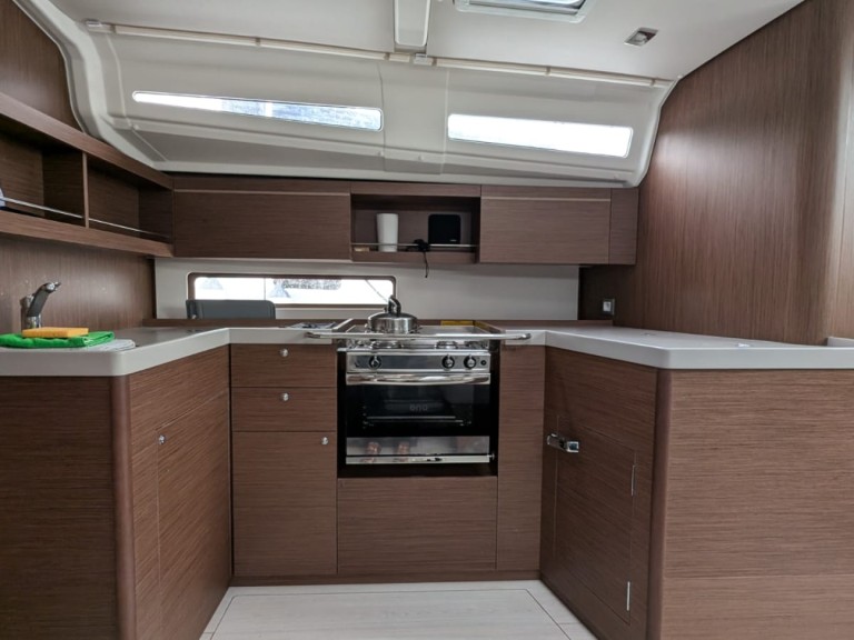 Ein Bénéteau Oceanis 40.1 mieten in Saint-Quay-Portrieux