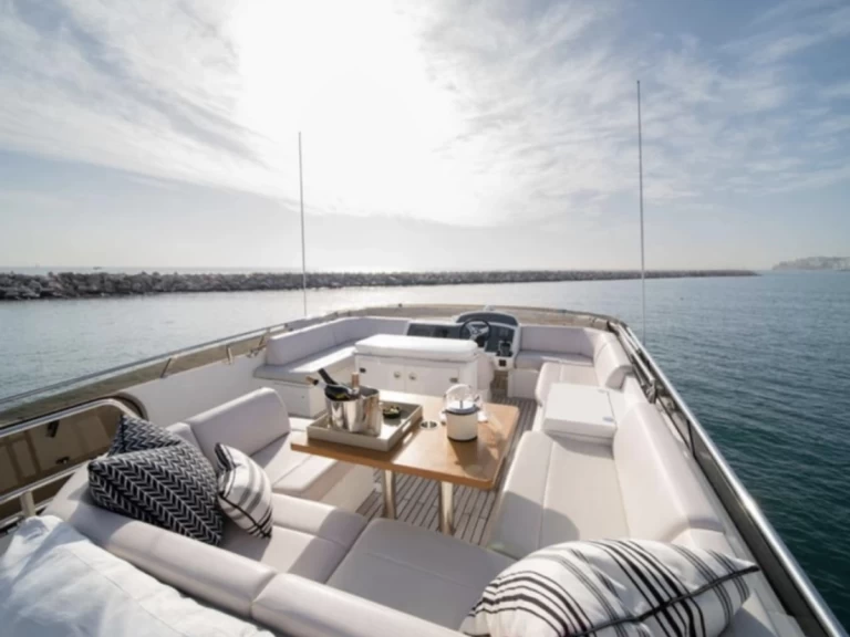 Princess Princess 62 Fly mieten Portisco