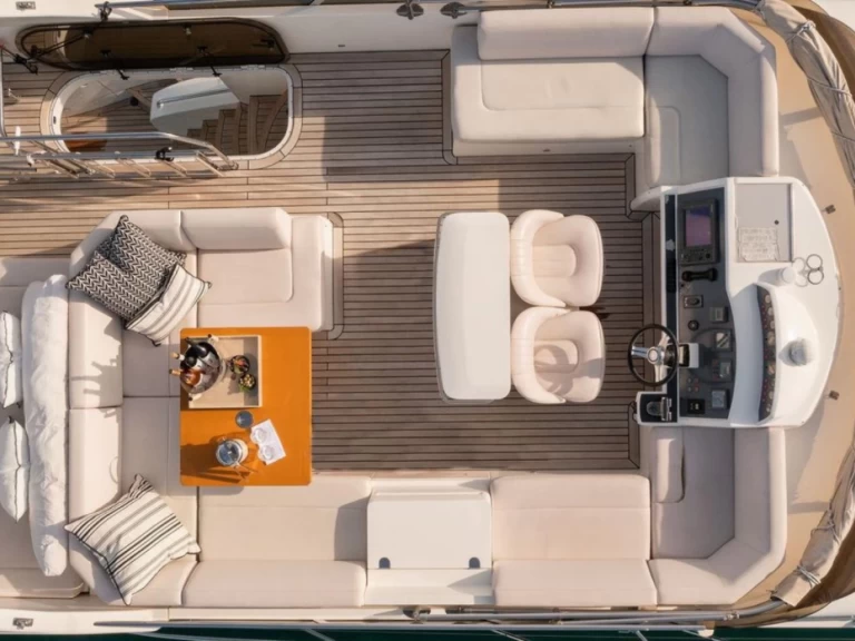 YachtCharter in Portisco - Princess Princess 62 Fly auf SamBoat