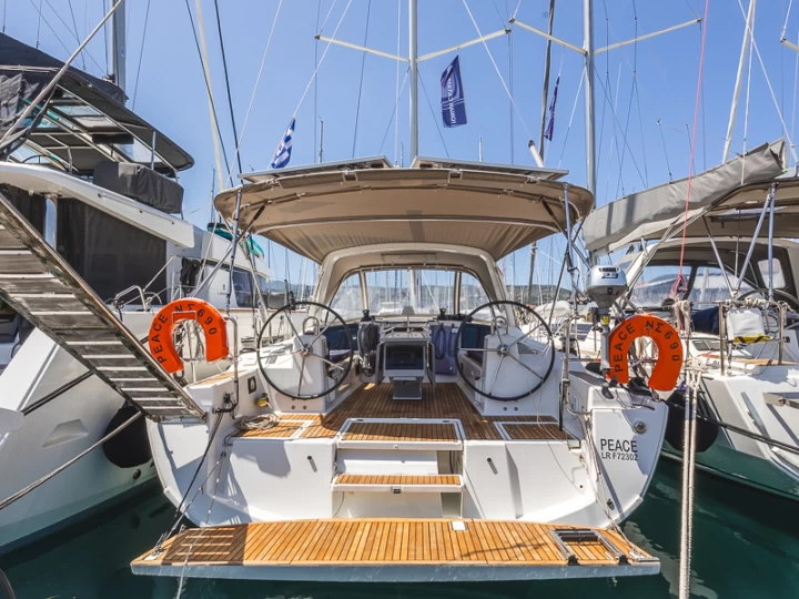 Vermietung Segelboot Bénéteau mit Führerschein